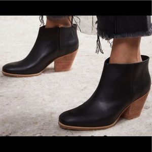 Rachel Comey Mars boots black natural